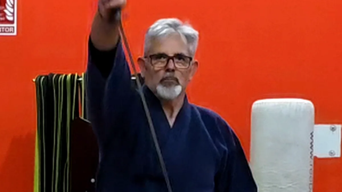 Demostración del kata Kesagiri