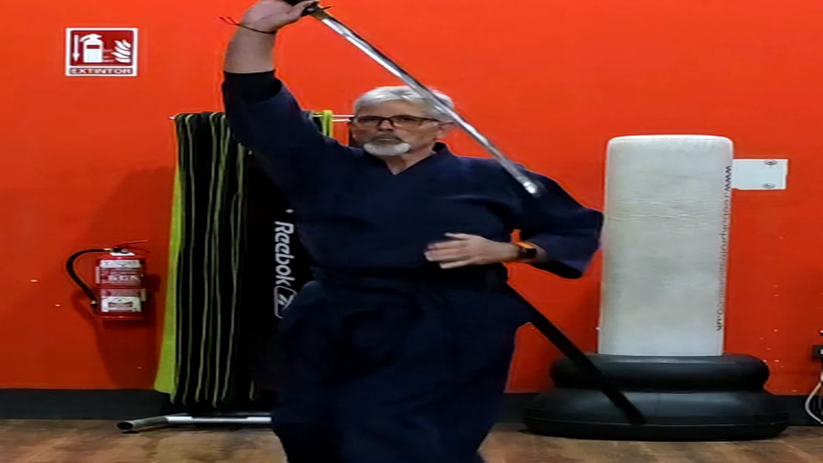 Demostración del kata Ukenagashi